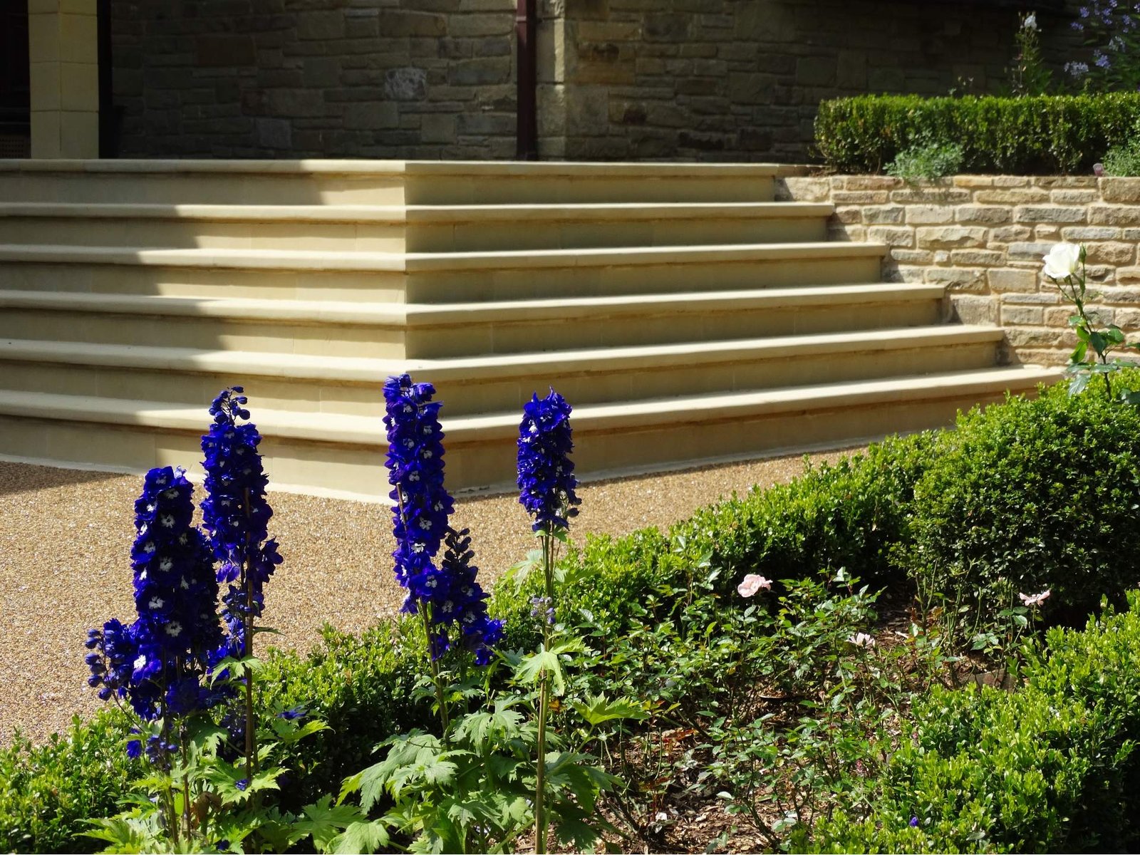 Specialist Driveway, Patio & Garden Paving | Innovate Garden Design